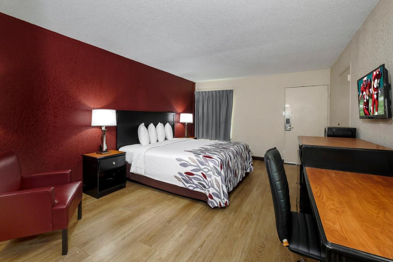 Red Roof Inn Hot Springs Exterior photo